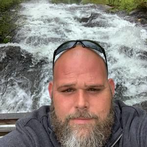 Meet your Posher, Corey